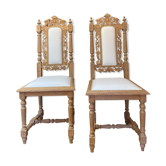 Set of 2 wooden chairs