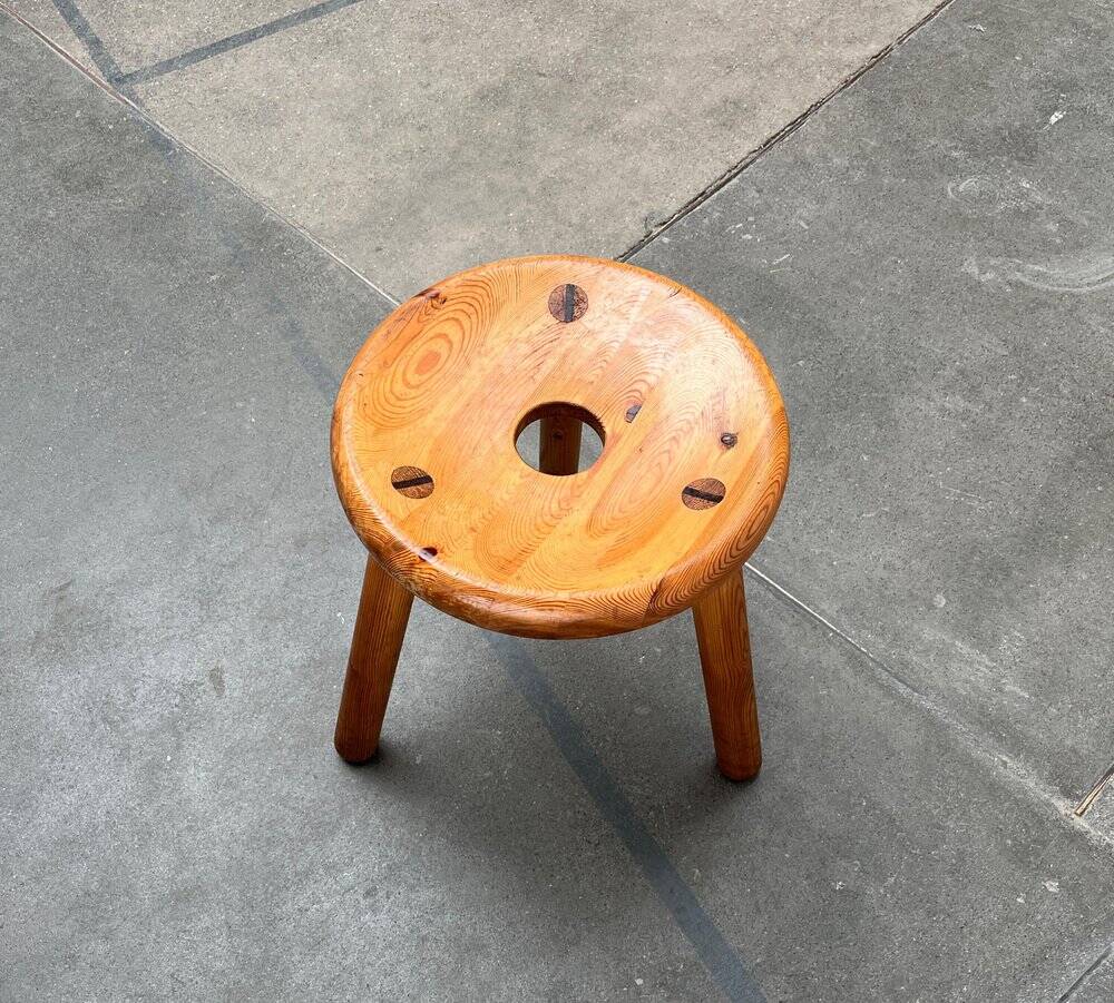 Mid-century pine sauna stool by Bertel Gardberg for Artek, 1950s.