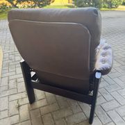 Vintage Ekornes Amigo armchair and footrest – Renovated