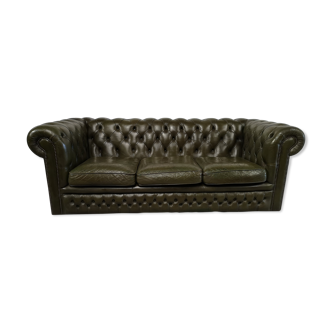Three-seater green leather Chesterfield sofa