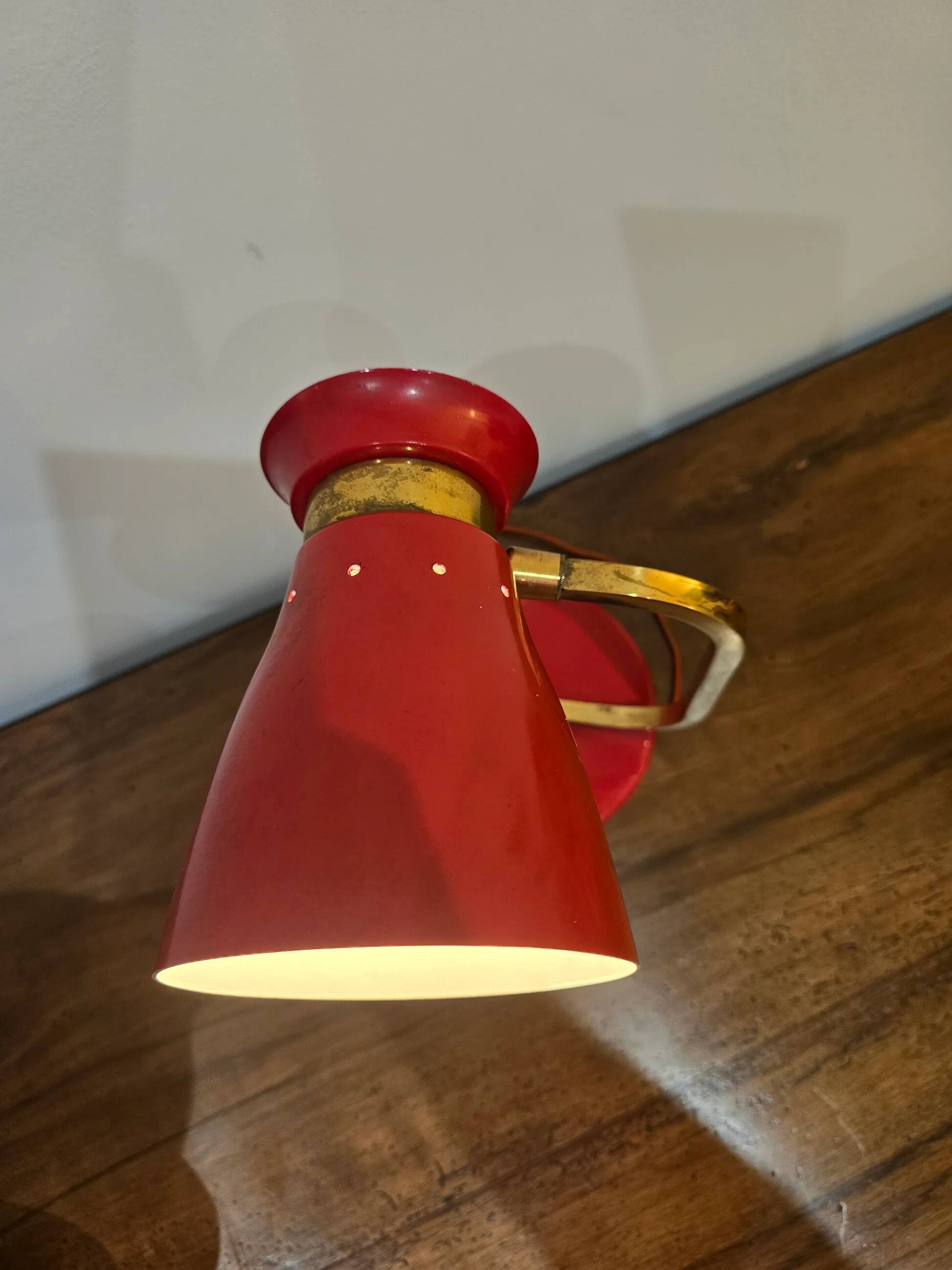 Vintage diabolo desk lamp, red and brass – 1950s/60s