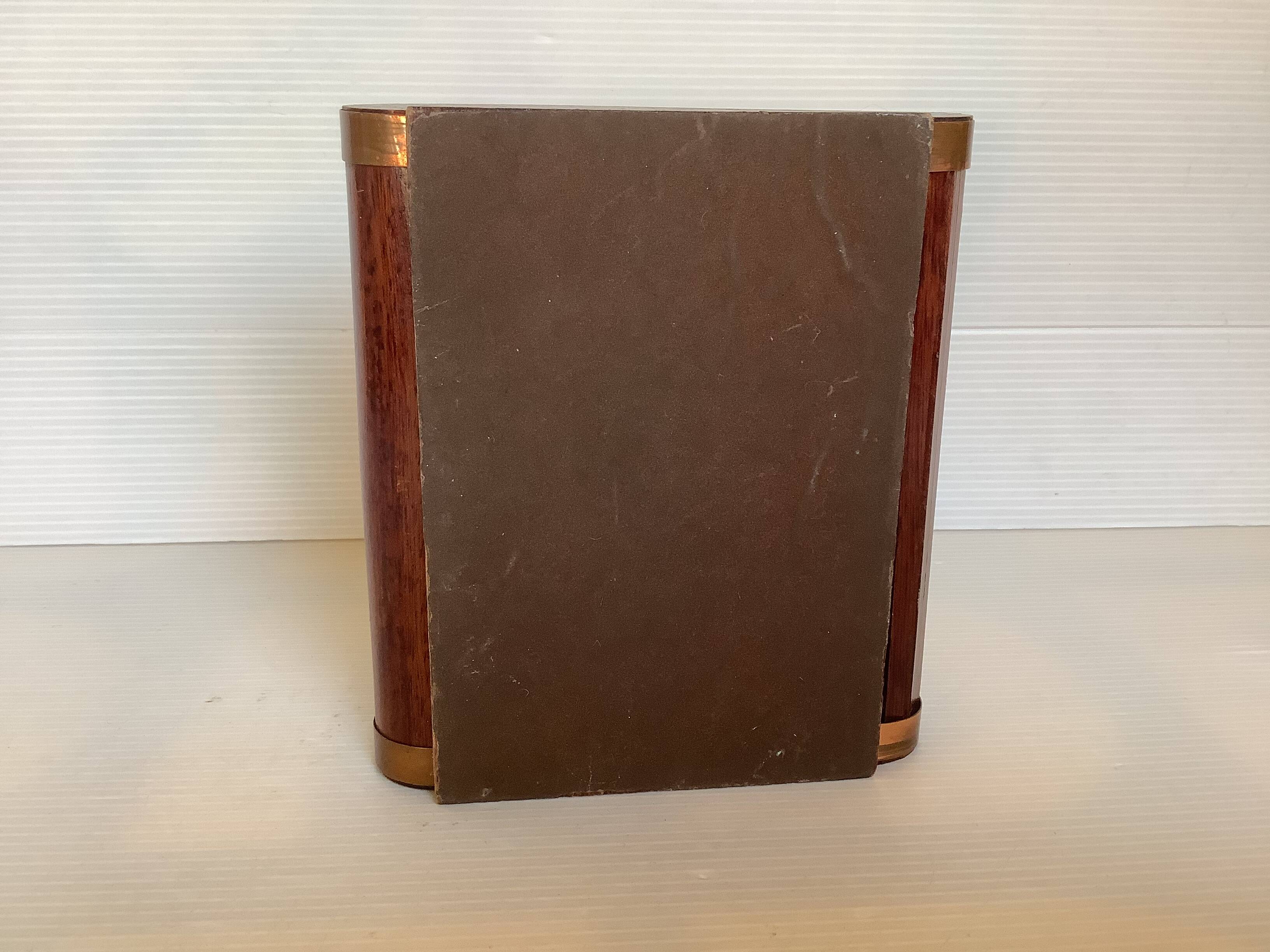 Old wooden box roller shutter roller curtain