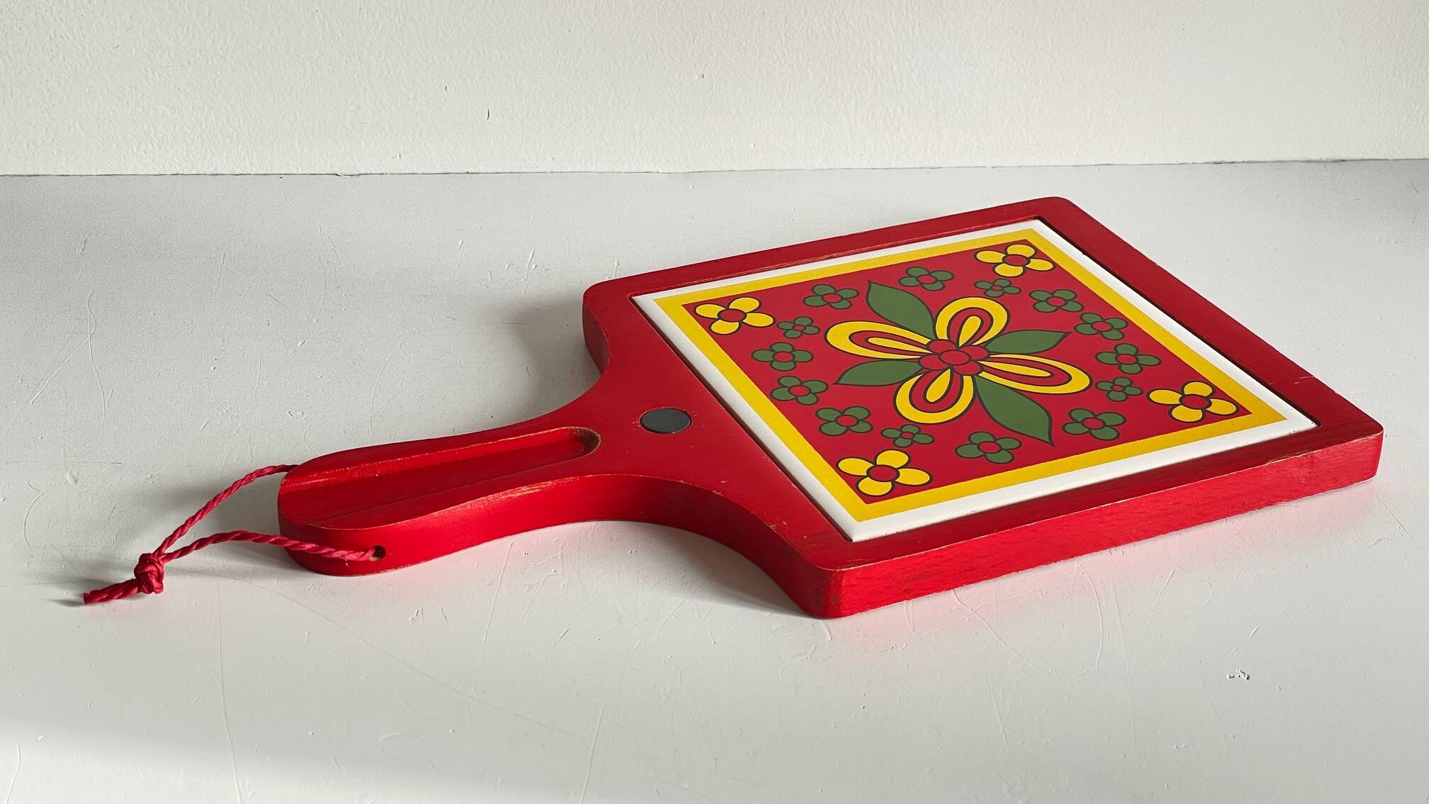 Vintage Red Plate Mat