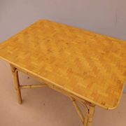 Ensemble table et chaises en rotin