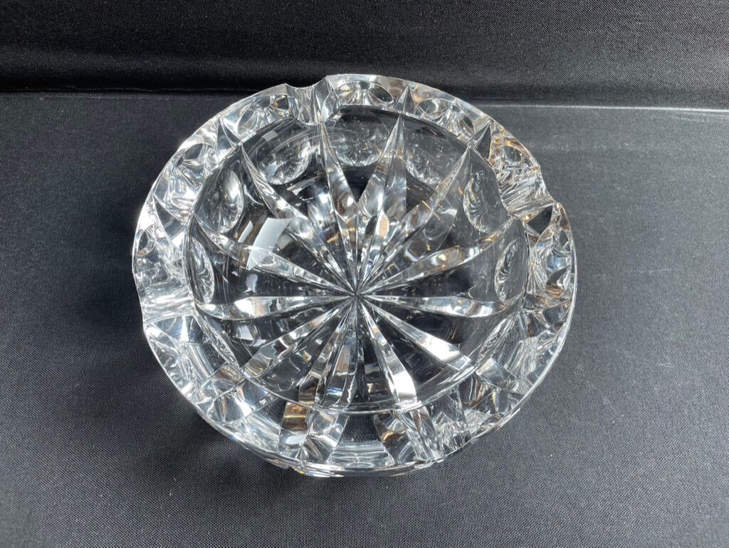 Cut crystal ashtray Saint Louis