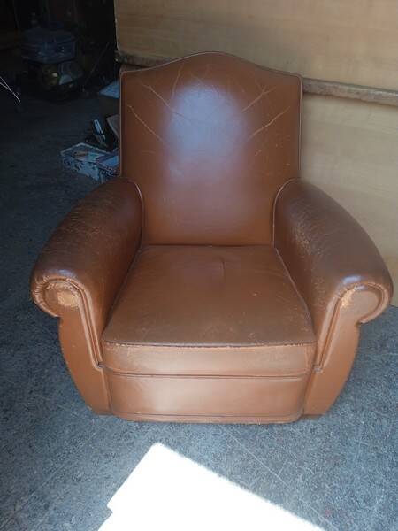 Vintage leather club chair