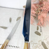 2 vintage Nogent Bakelite knives