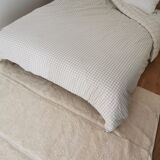 Berber carpet Béni Ouarain plain white with inlaid line patterns
