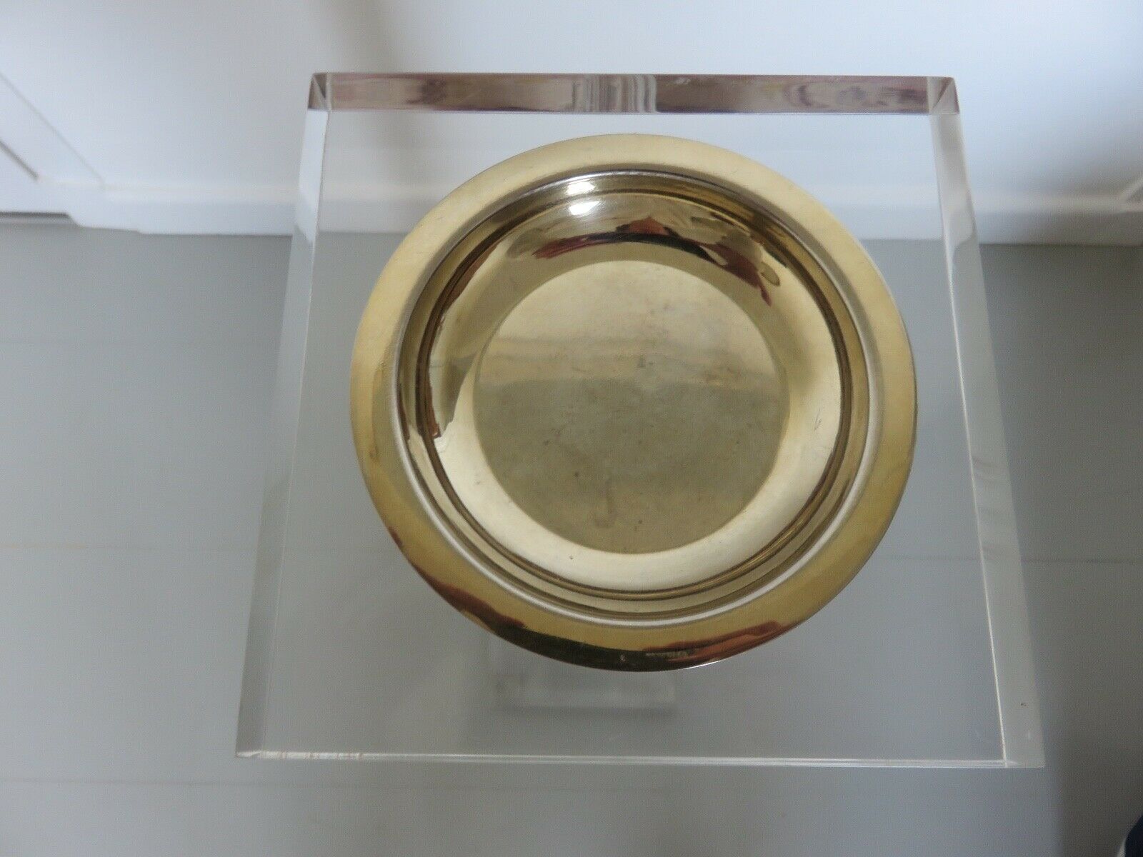 Standing ashtray, Roche Bobois, in plexiglass 70s 80s