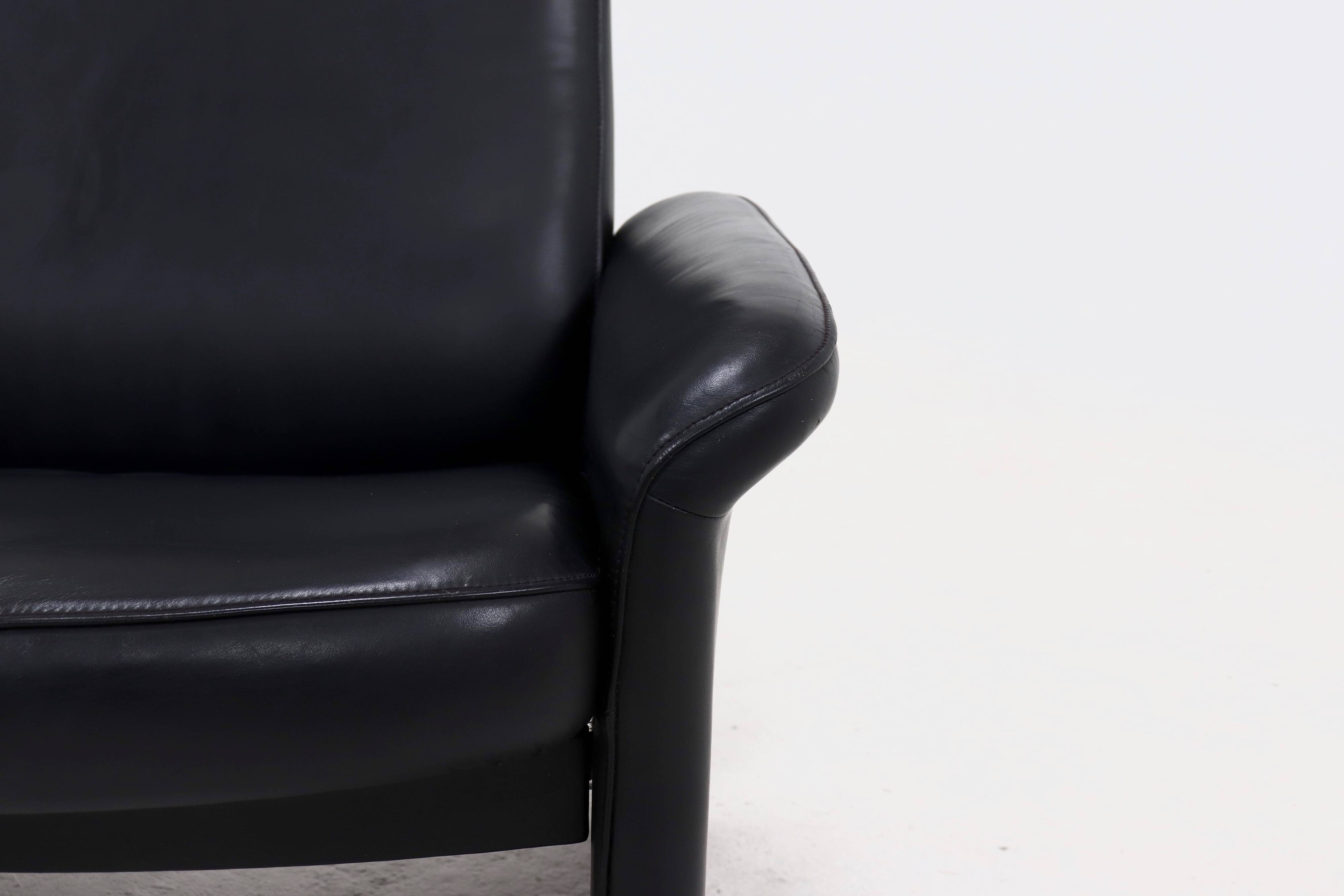 DS50 black leather lounge chair by De Sede Switzerland 1980s