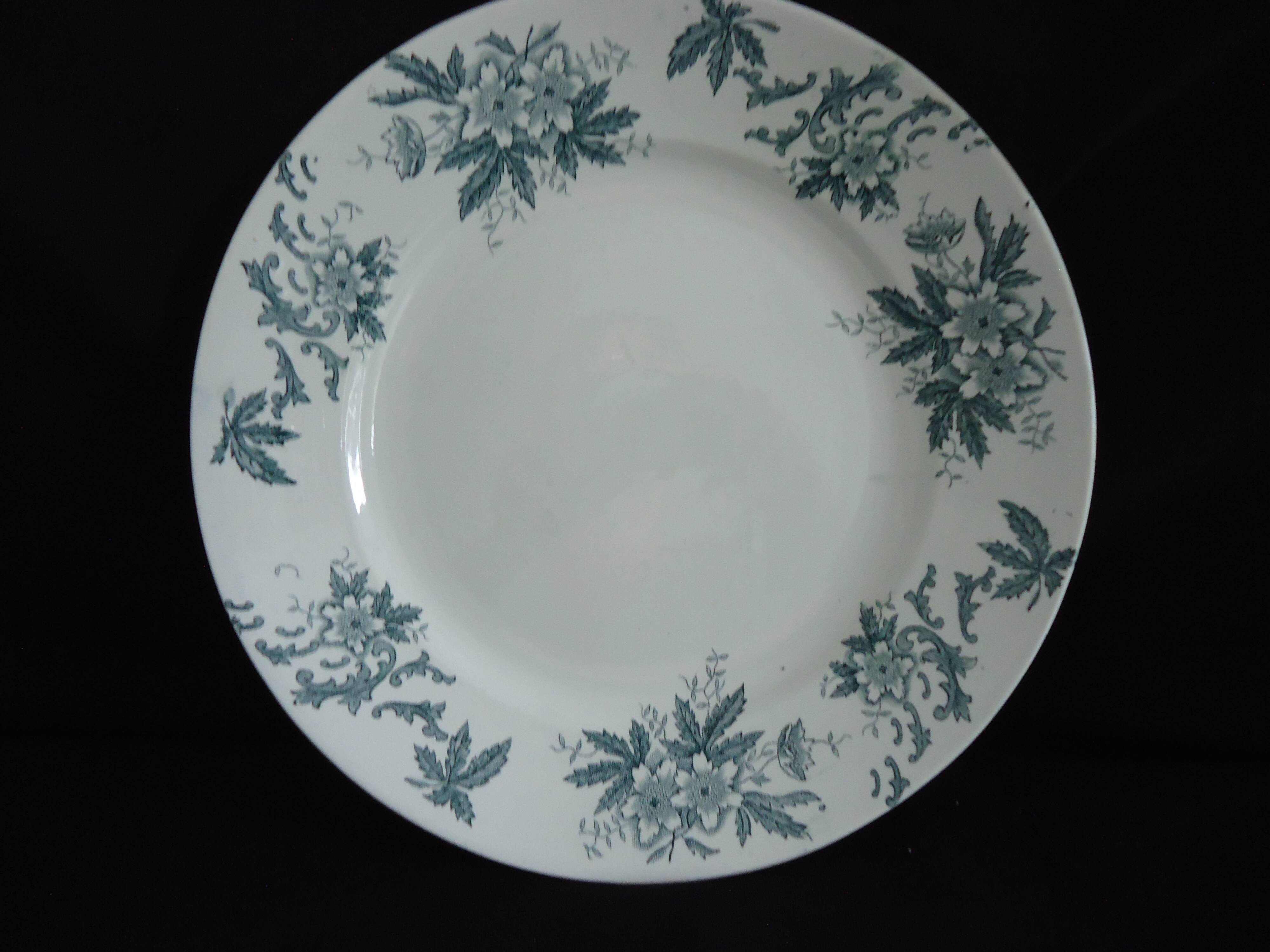 Serving dish in iron earth, saint amand société l’amandinoise, anémone