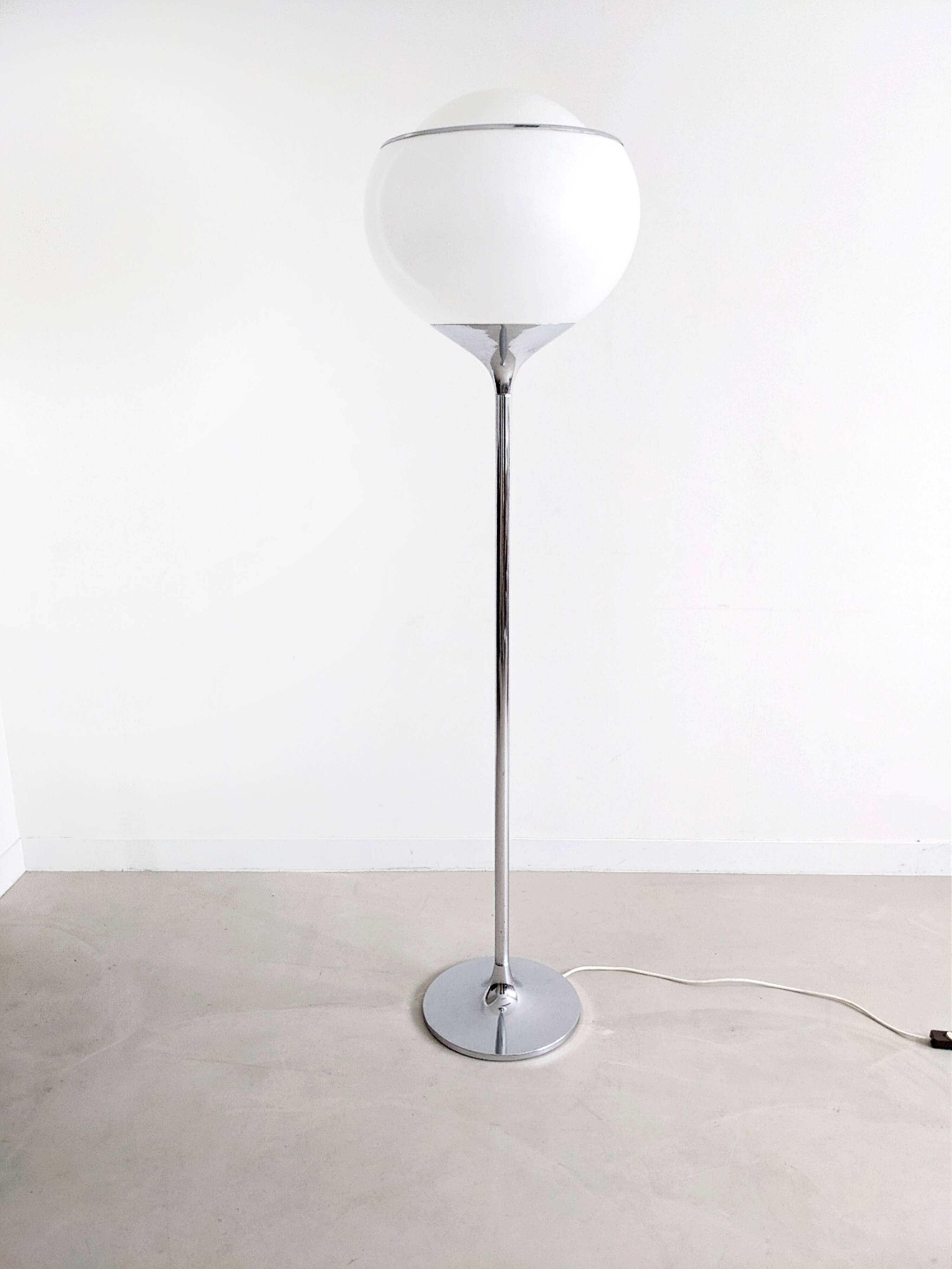 Floor Lamp 'Flash' by Studio 6G for Harvey Guzzini 1960's