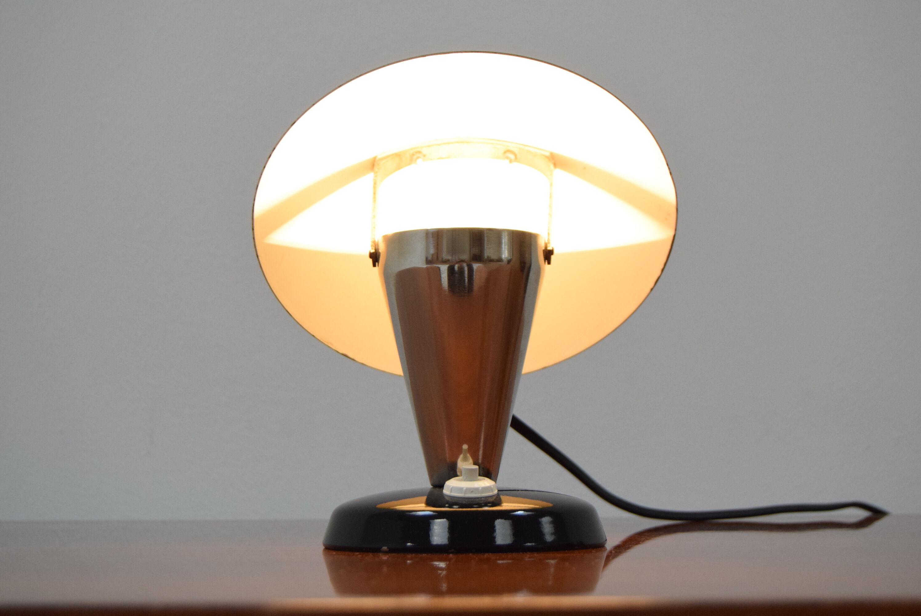 Lampe de table Bauhaus, années 1930.