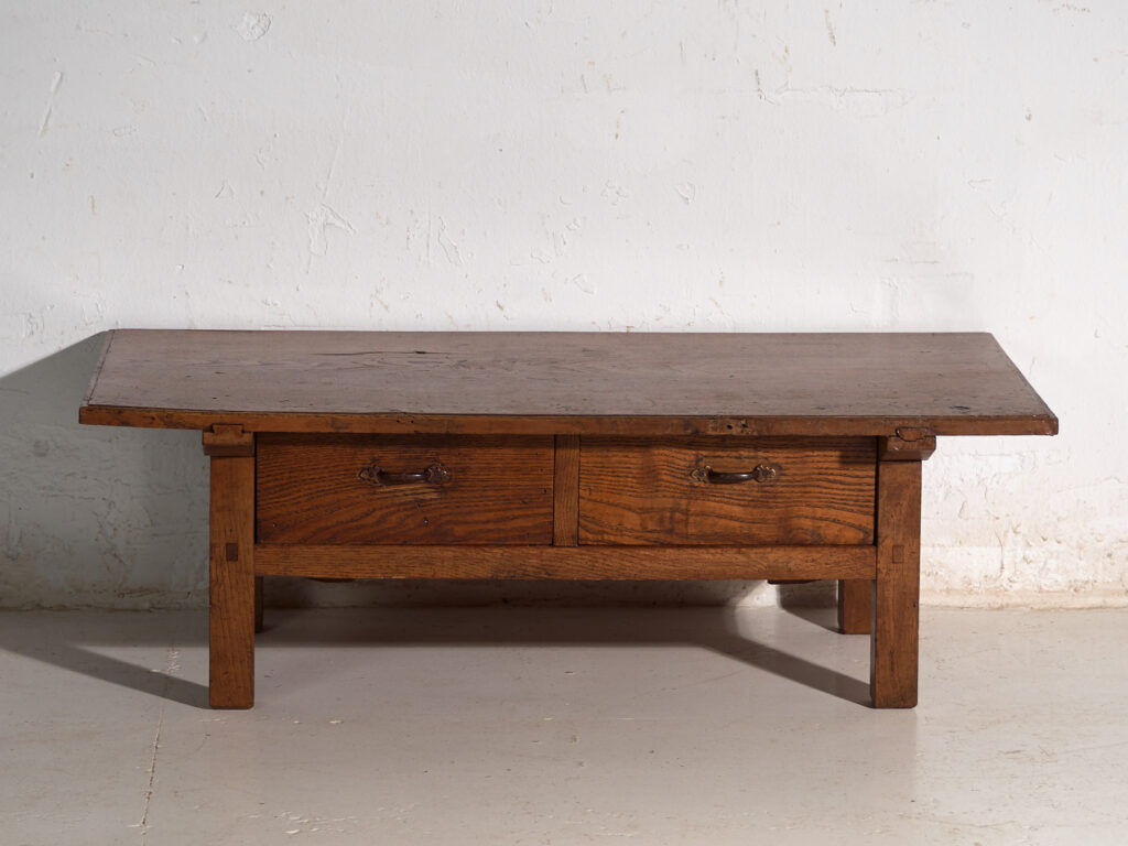 Antique Japanese wooden coffee table – Japan, circa 1920