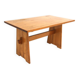 Scandinavian pine dining table, Göran Malmvall, Sweden, 1950