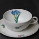 Set de 6 tasses et sous-tasses en porcelaine de Limonges NBD, enluminées à la main, motifs fleuris