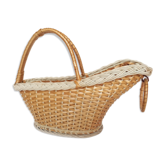 Rattan bottle holder