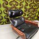 Fauteuil lounge cuir noir 1970 vintage