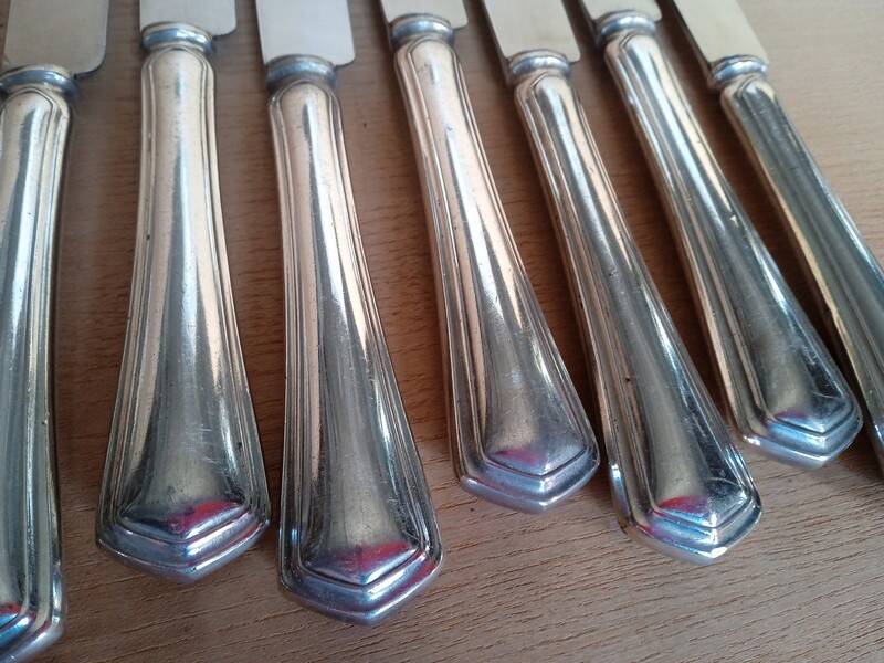 12 silver metal knives, filet model