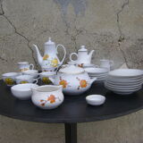 Assortiment d'une dinette vintage