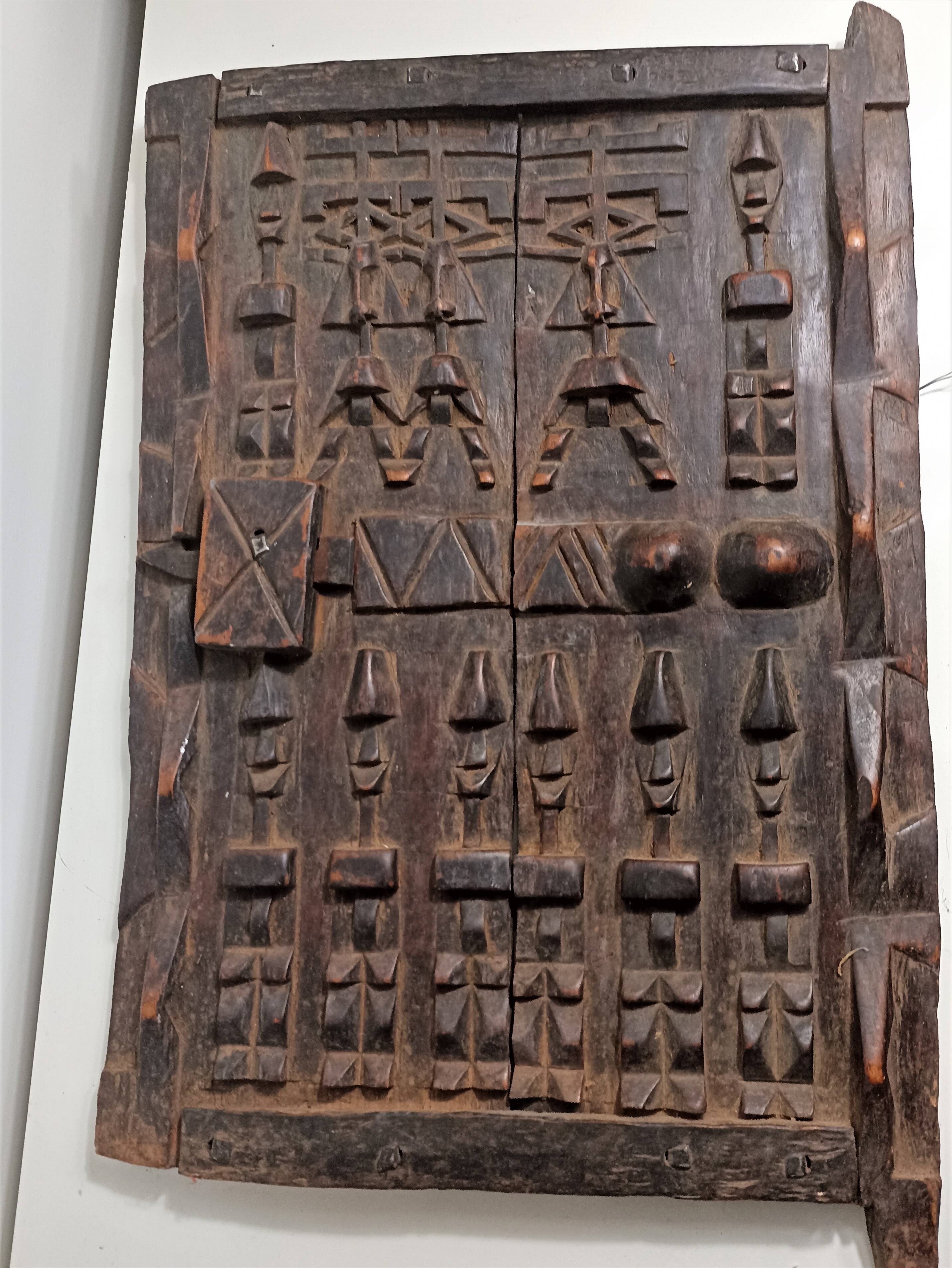 Volet de grenier à mil Dogon