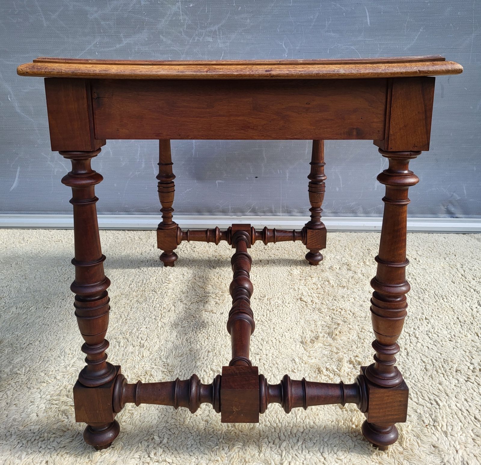 Louis XIII walnut desk • Small centre table in Renaissance style