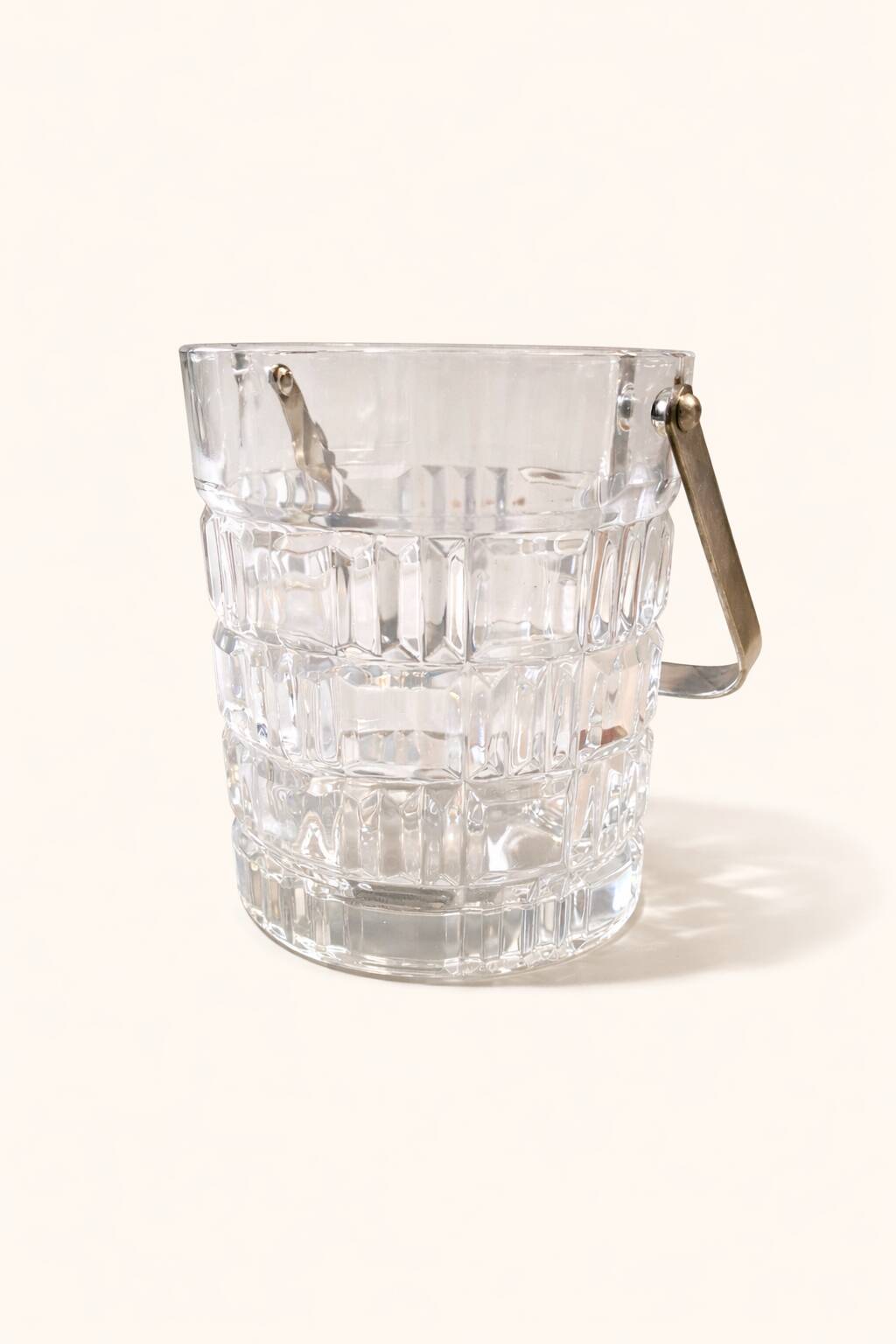 Vintage glass ice bucket with metal handle – 1960s bar style
