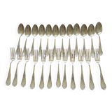 10 cuillères et 10 fourchettes à dessert anciennes en métal argenté