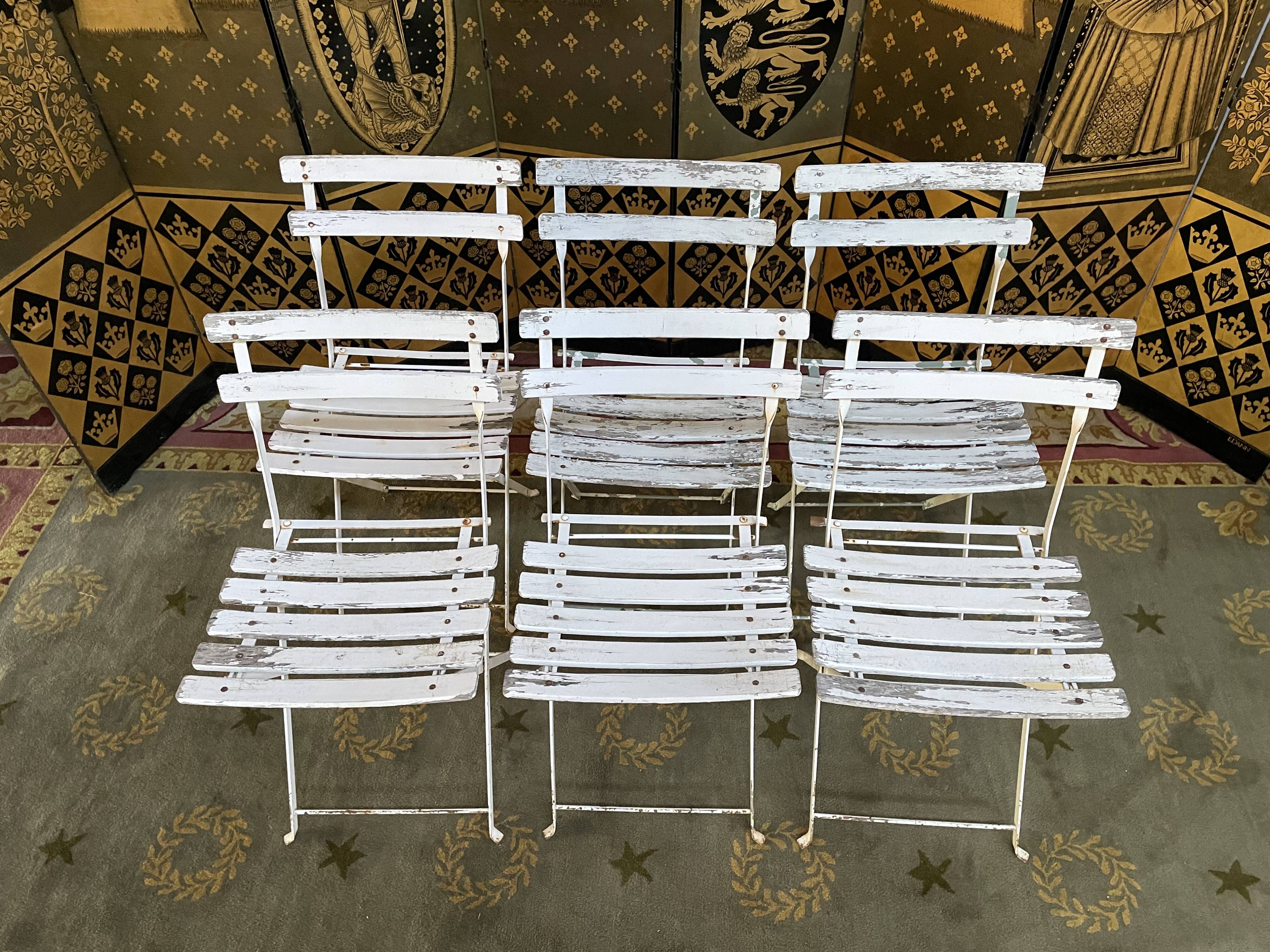 Suite de 6 chaises de jardin pliantes en lattes
