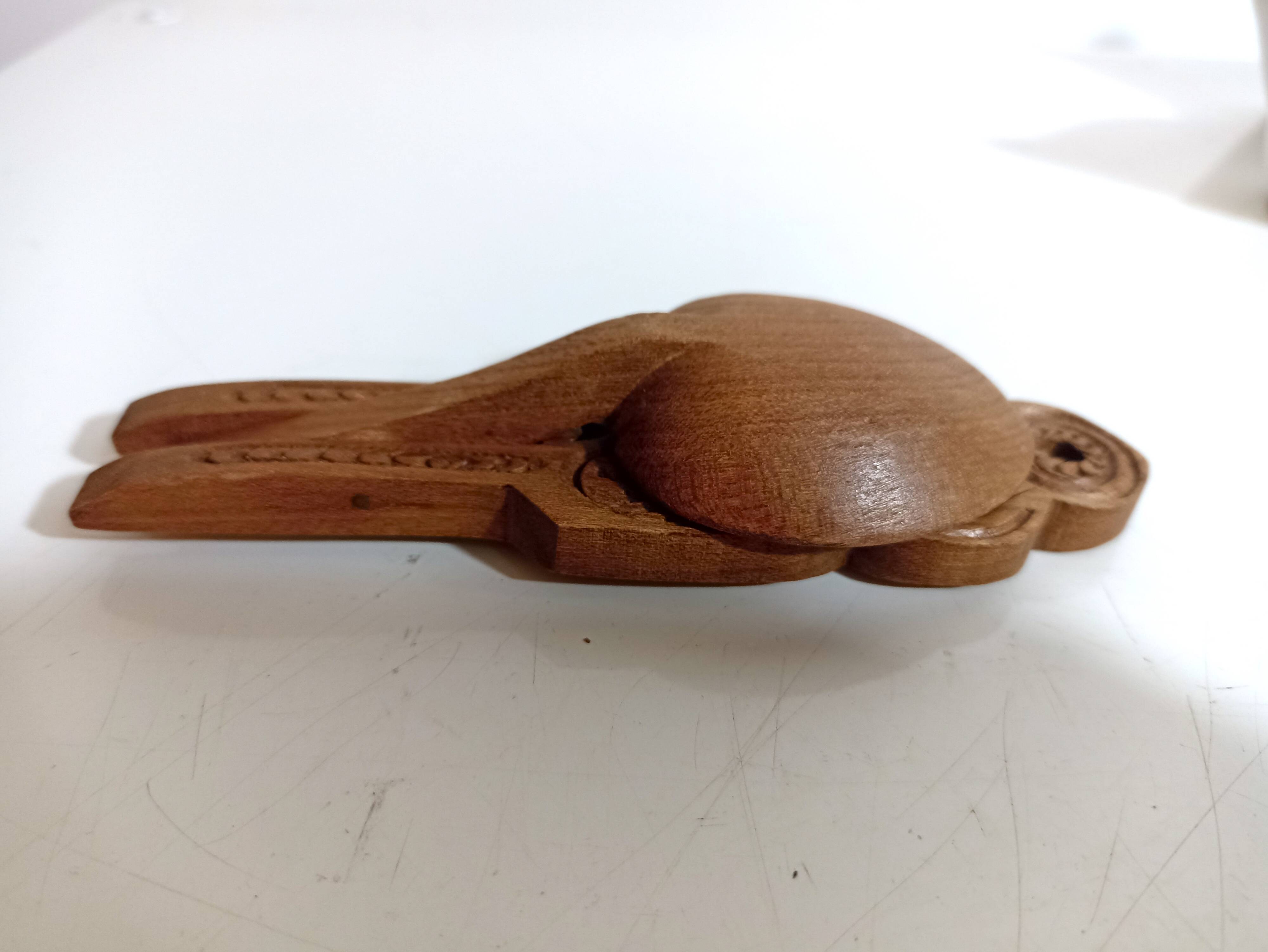 Cuillère de mariage en bois