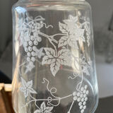 Carafe and six liqueur glasses