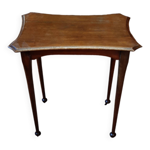 Petite table en chene