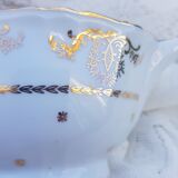Porcelaine du berry gravy boat