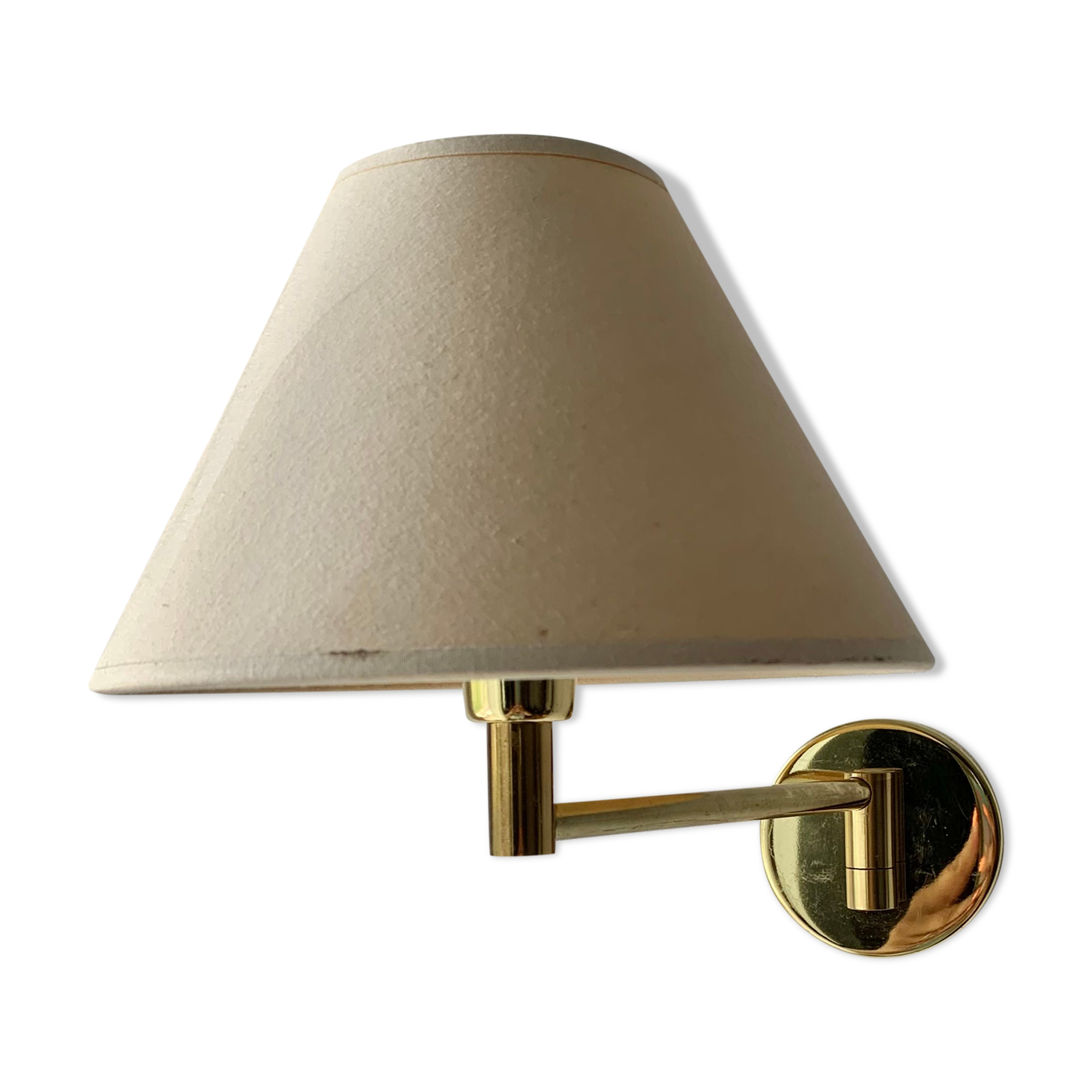 Golden wall lamp