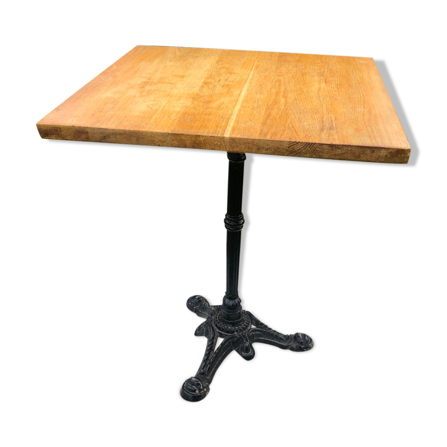 Square table