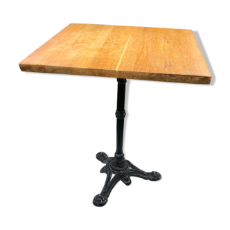 Square table