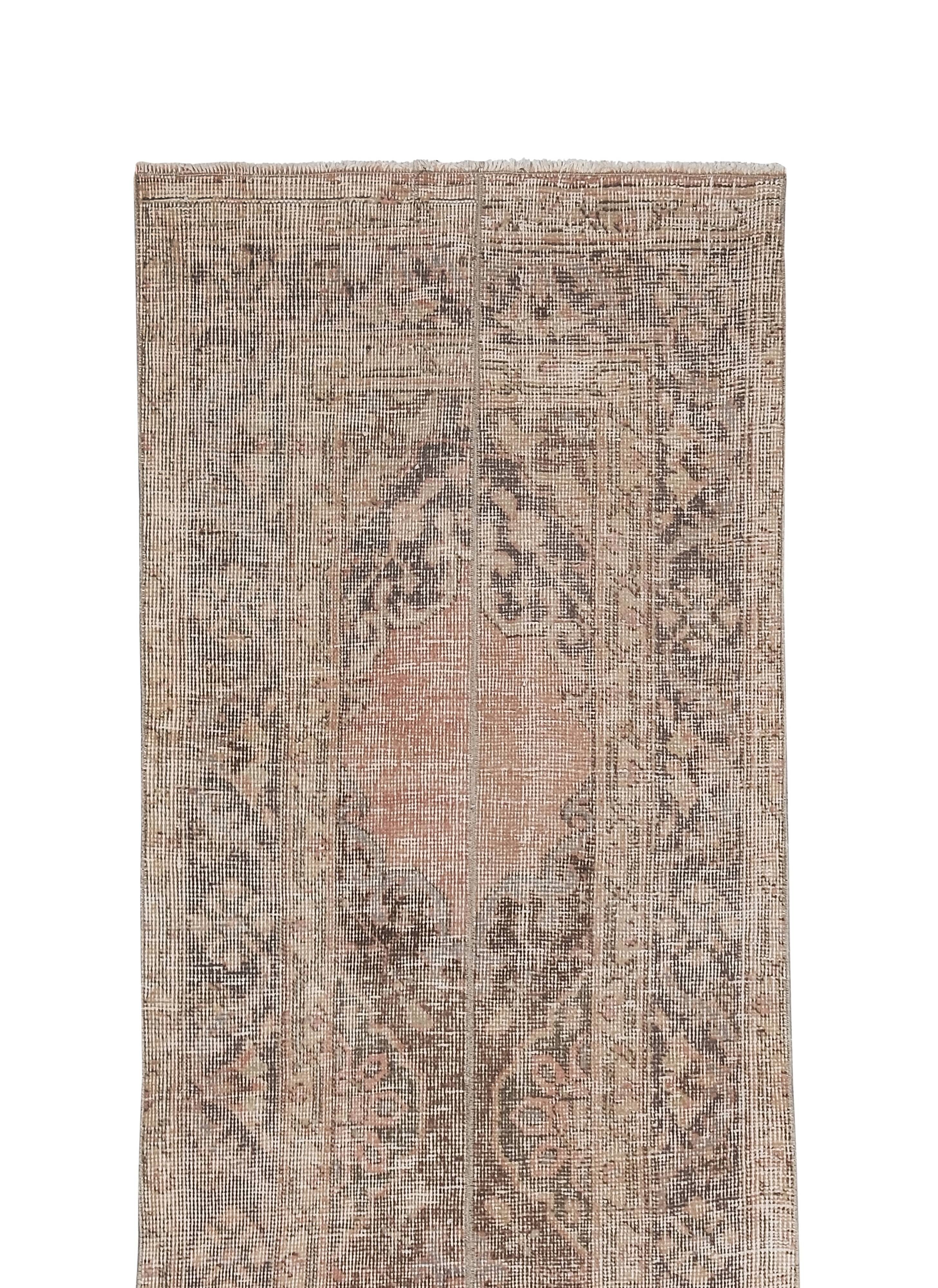 Vintage Turkish Oushak Rug Handwoven 67x692 cm