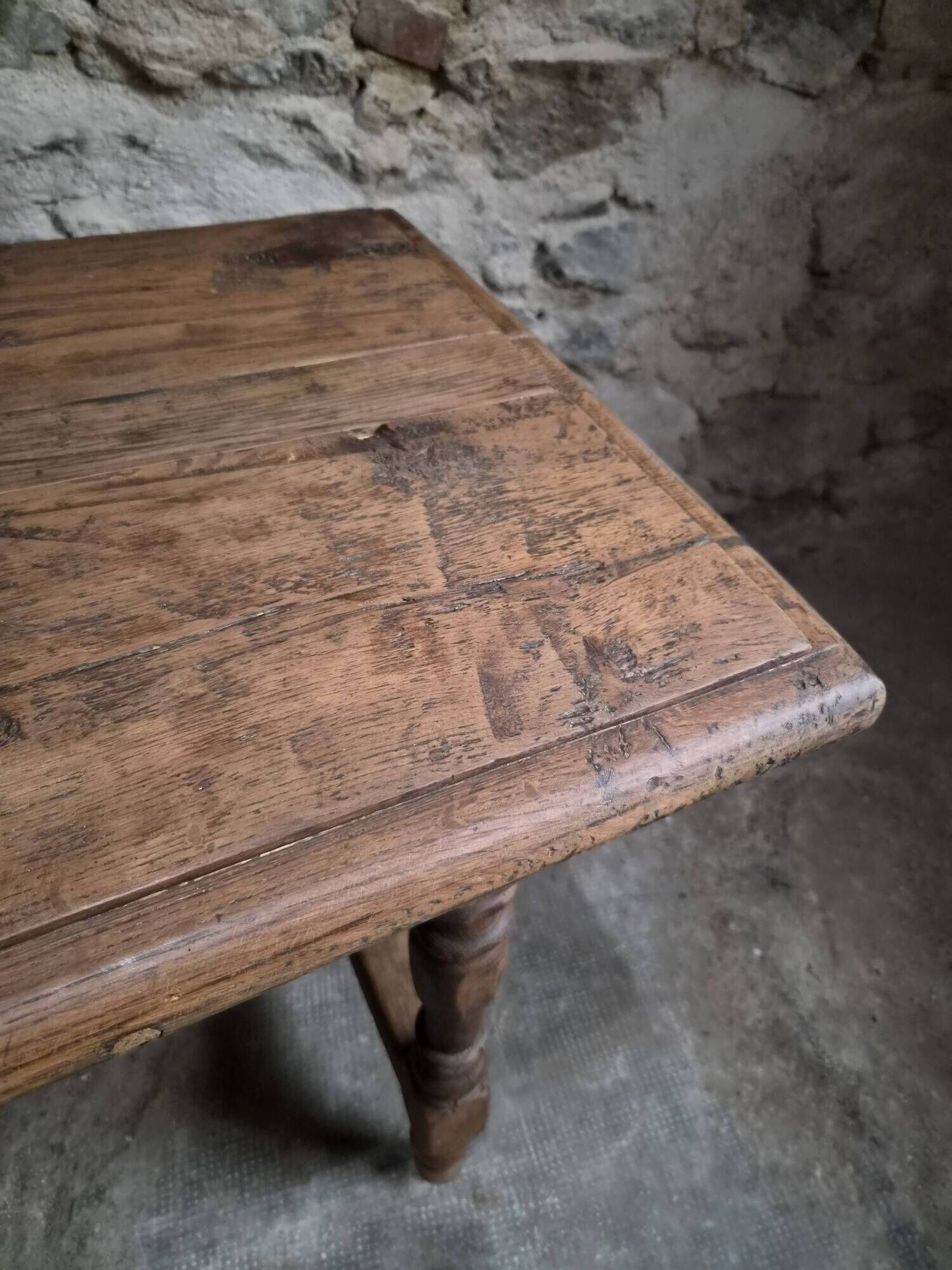 18th-century oak table / Small desk – Rustic French country table