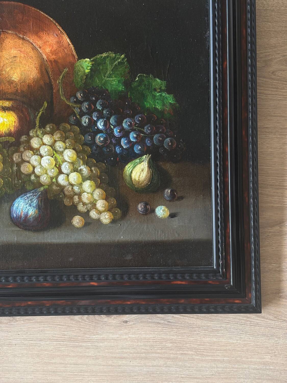 Still life painting, grapes and figs, oil on canvas.