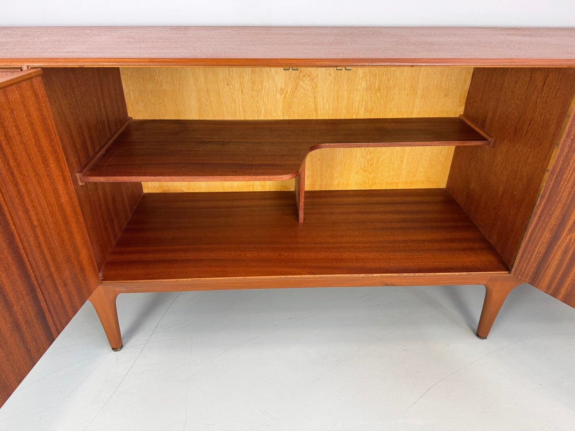 Vintage sideboard McIntosh.