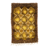 Scandinavian 20th century modern long pile (ryijy) rug by Laila Seppä. 154/