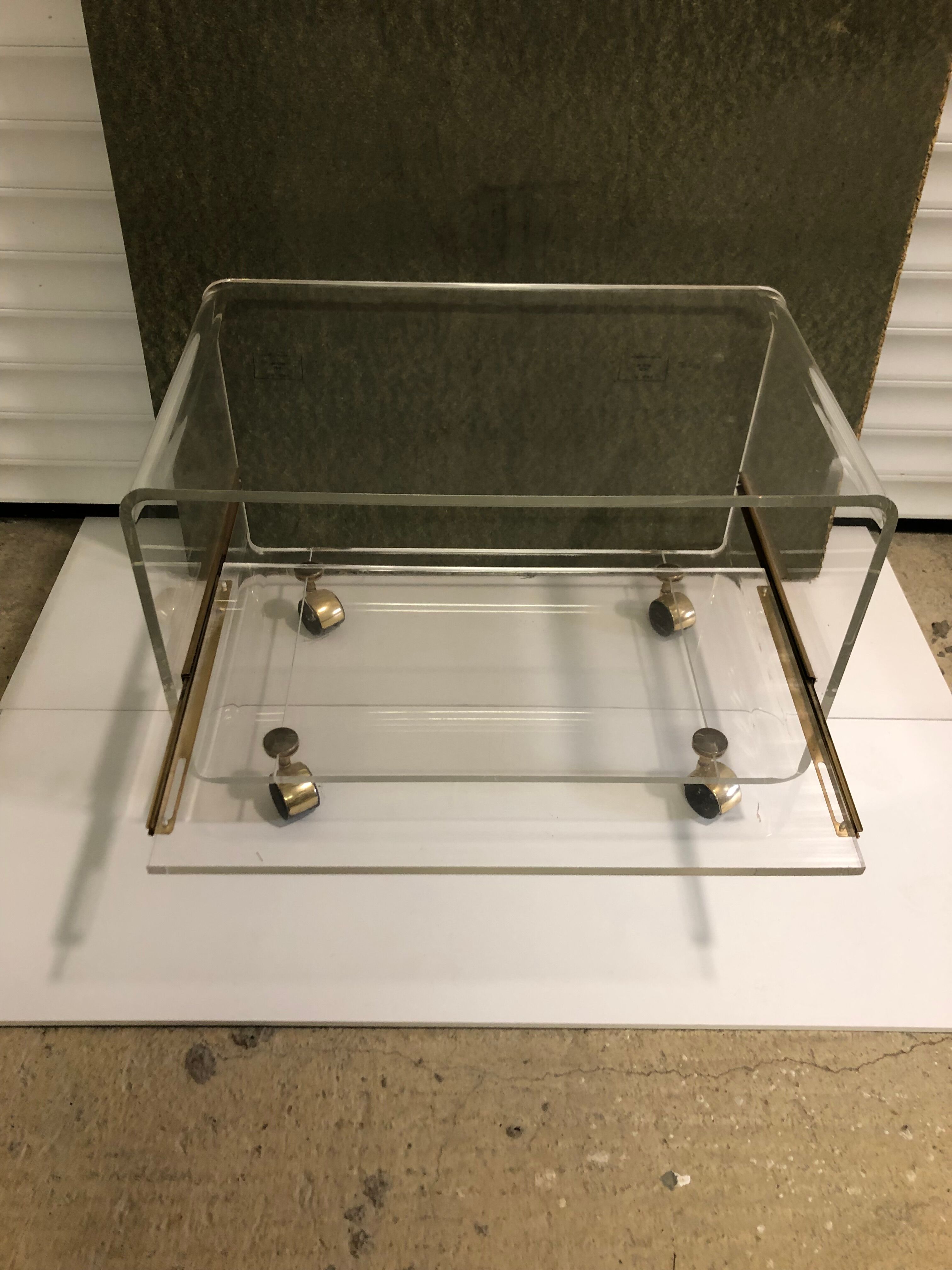 Hifi video plexiglass trolley
