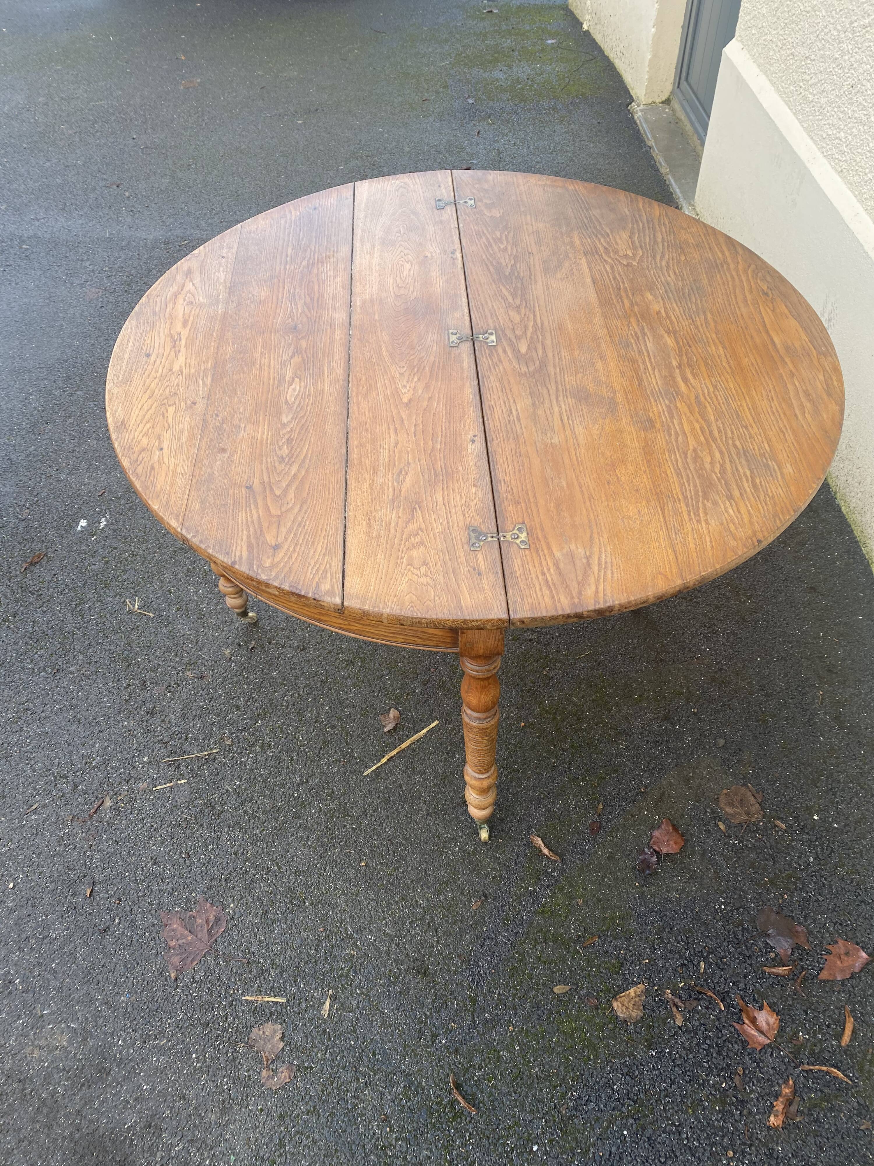 Half moon table