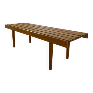 Banc à lattes