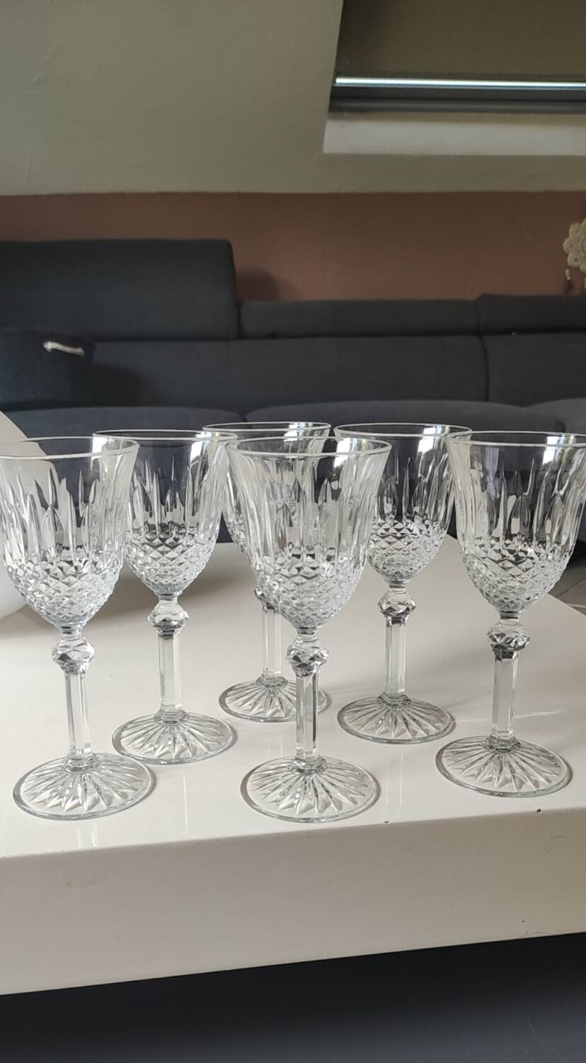 Set of 6 white wine glasses, Bohemian crystal. Regency/Empire style, 17.5 cm