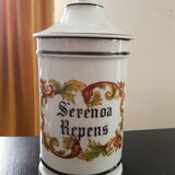 Former porcelain pharmacy pot of Limoges