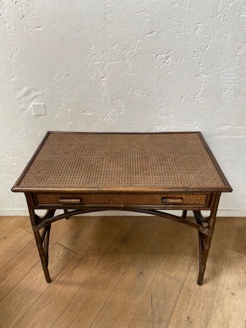Vintage rattan and canning desk with its stool