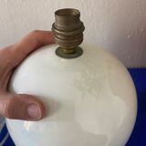 White pearlescent ball lamp foot