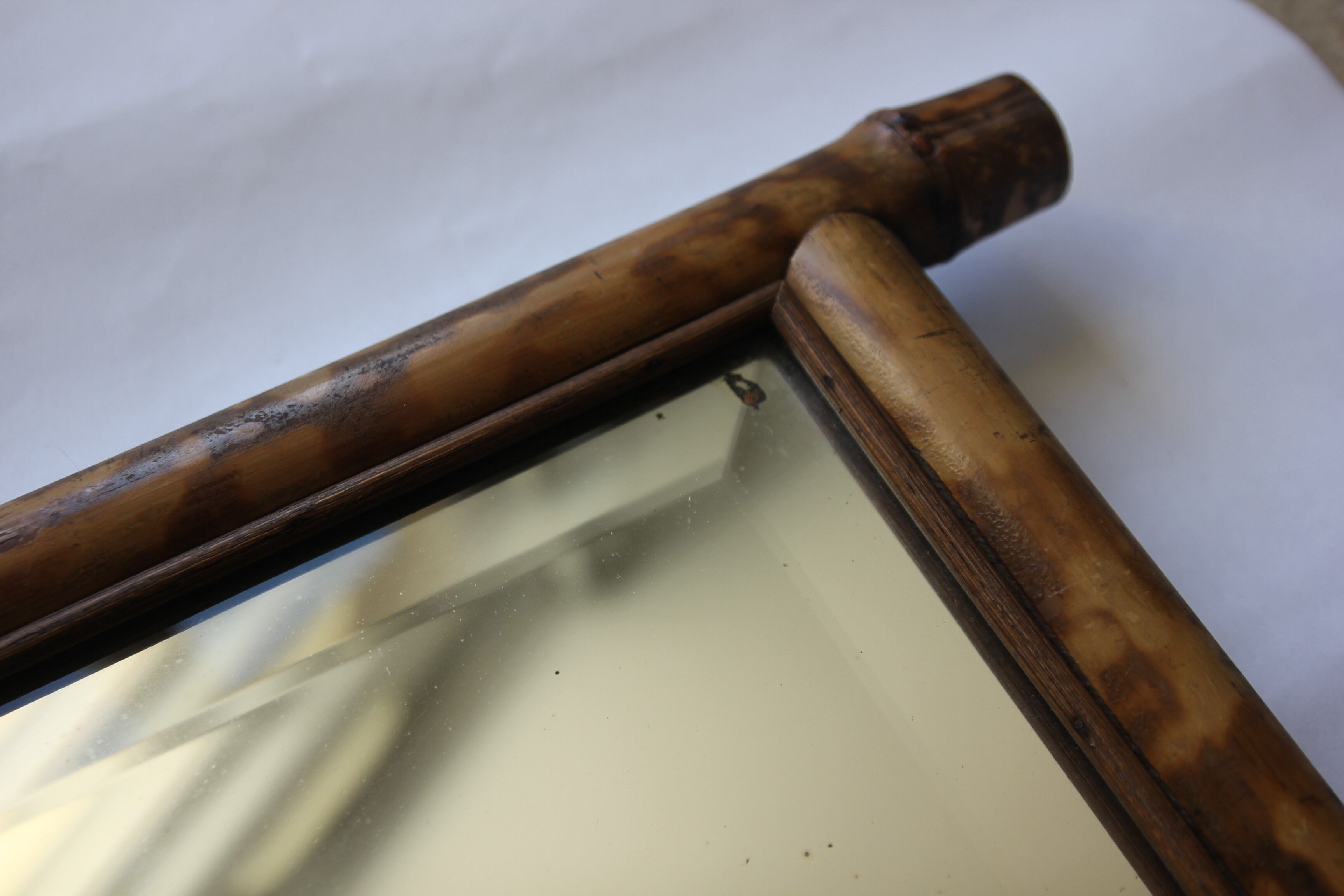 Beveled bamboo mirror 39 X 39 cm
