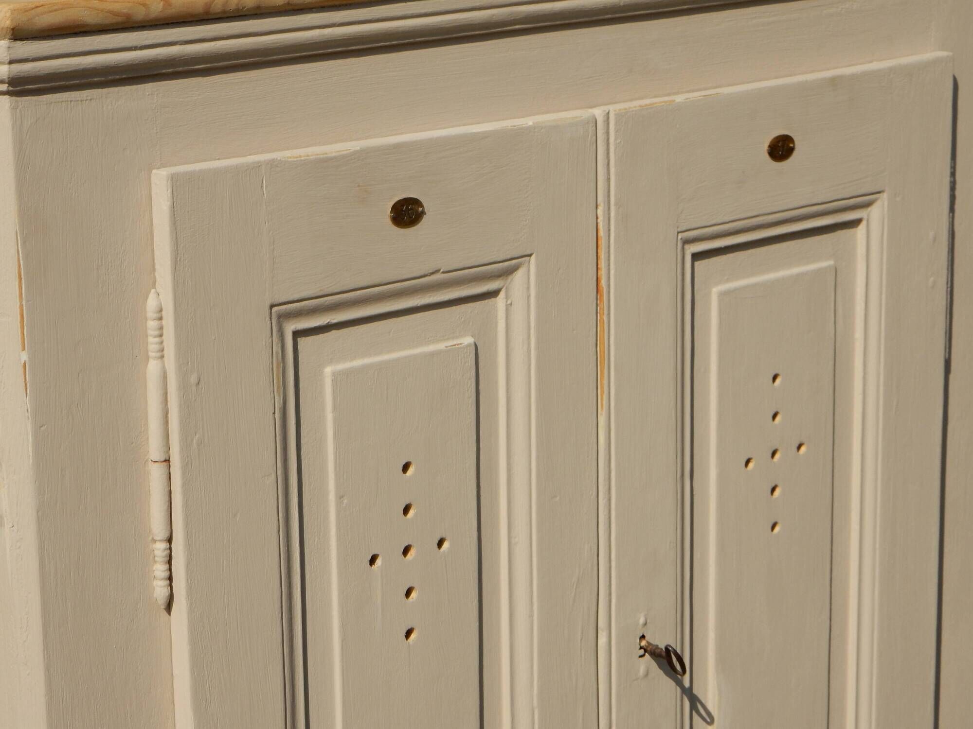 Antique workshop furniture - Patinated Parisian sideboard - Tradesman's furniture